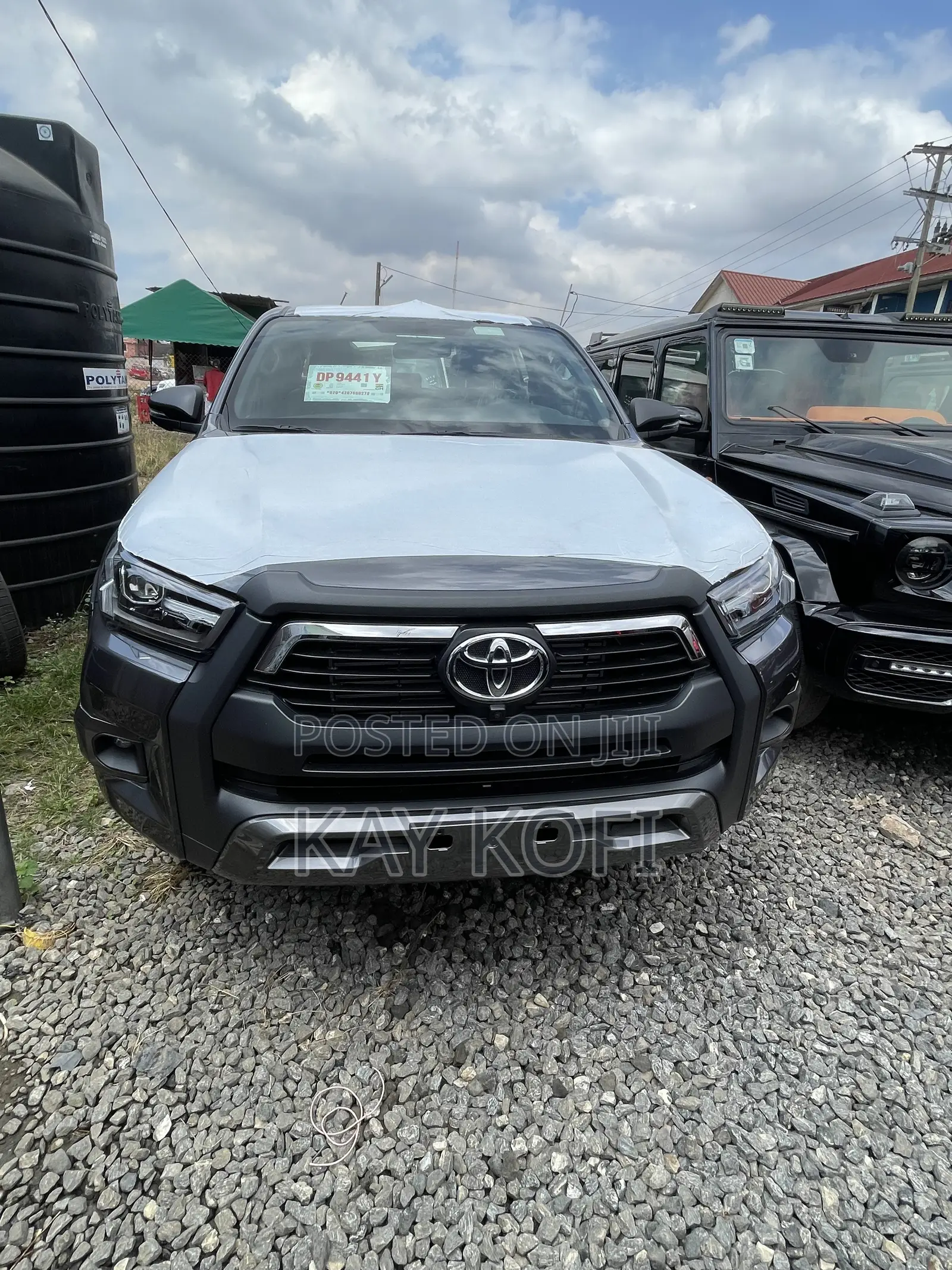 New Toyota Hilux 2023 Black