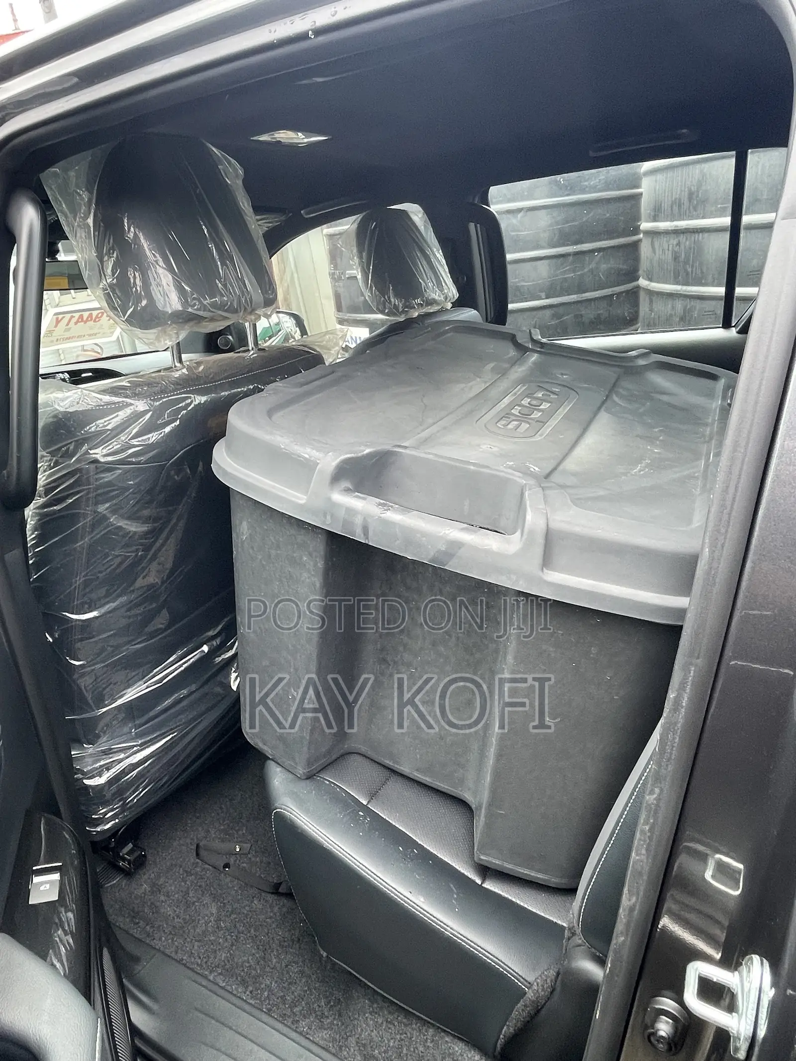 New Toyota Hilux 2023 Black