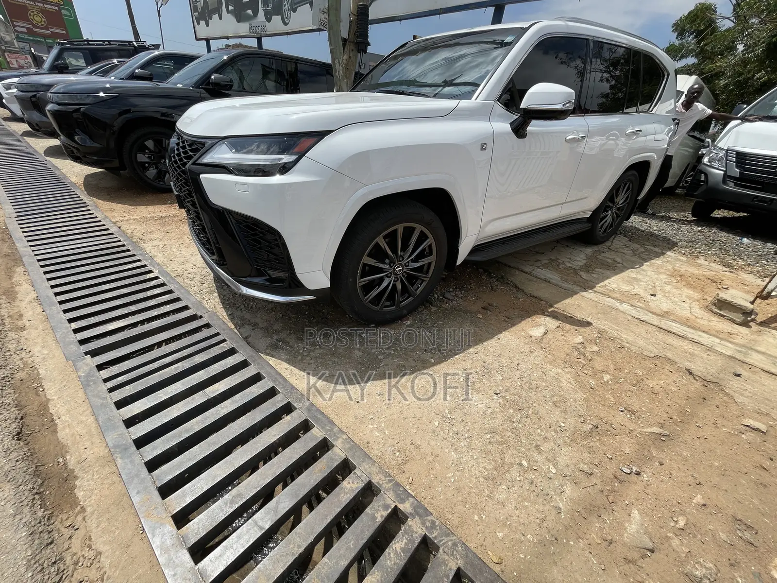Lexus LX 600 2023 White
