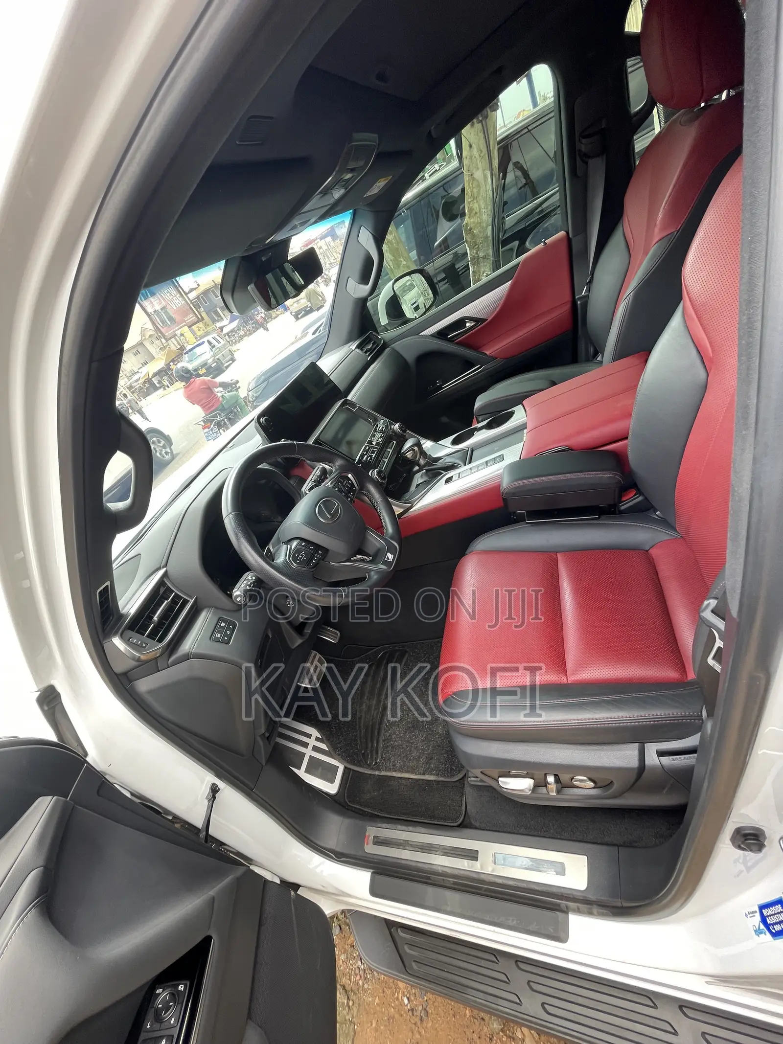 Lexus LX 600 2023 White