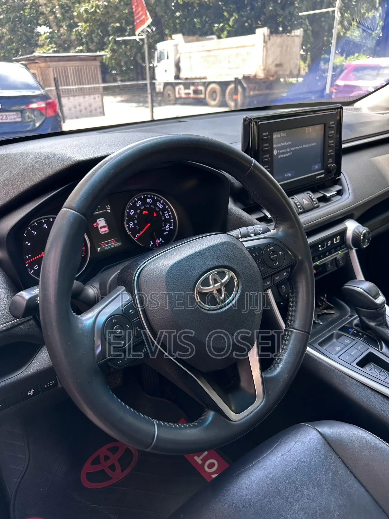 Toyota RAV4 XLE Premium 2022 Gray