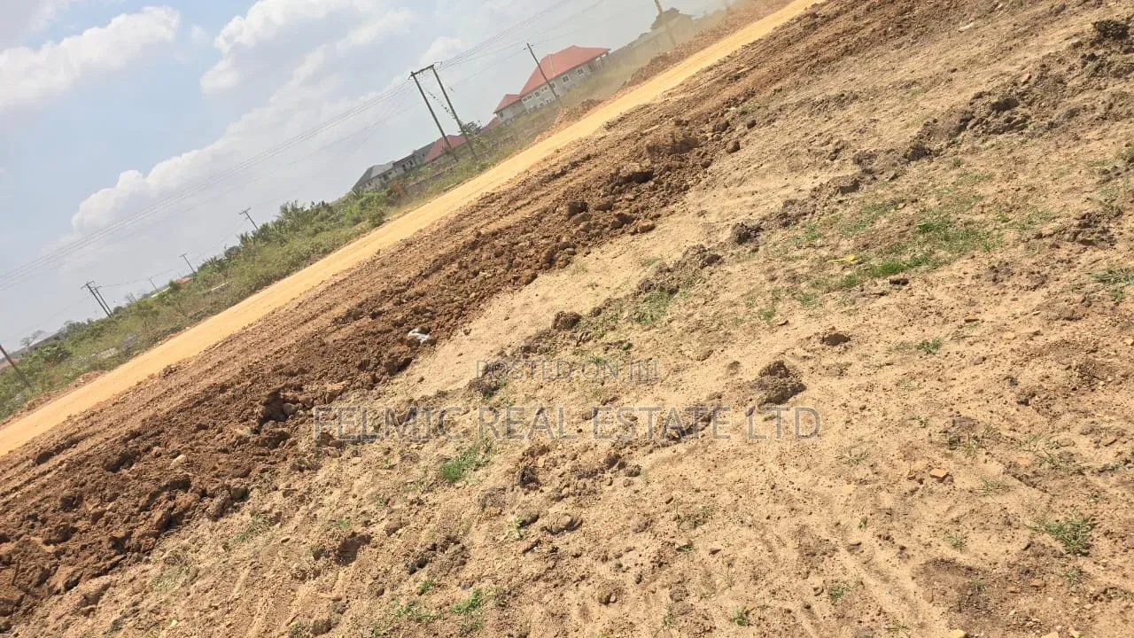 Roadside 110x80ft Plot at Afienya Odumsey for Sale