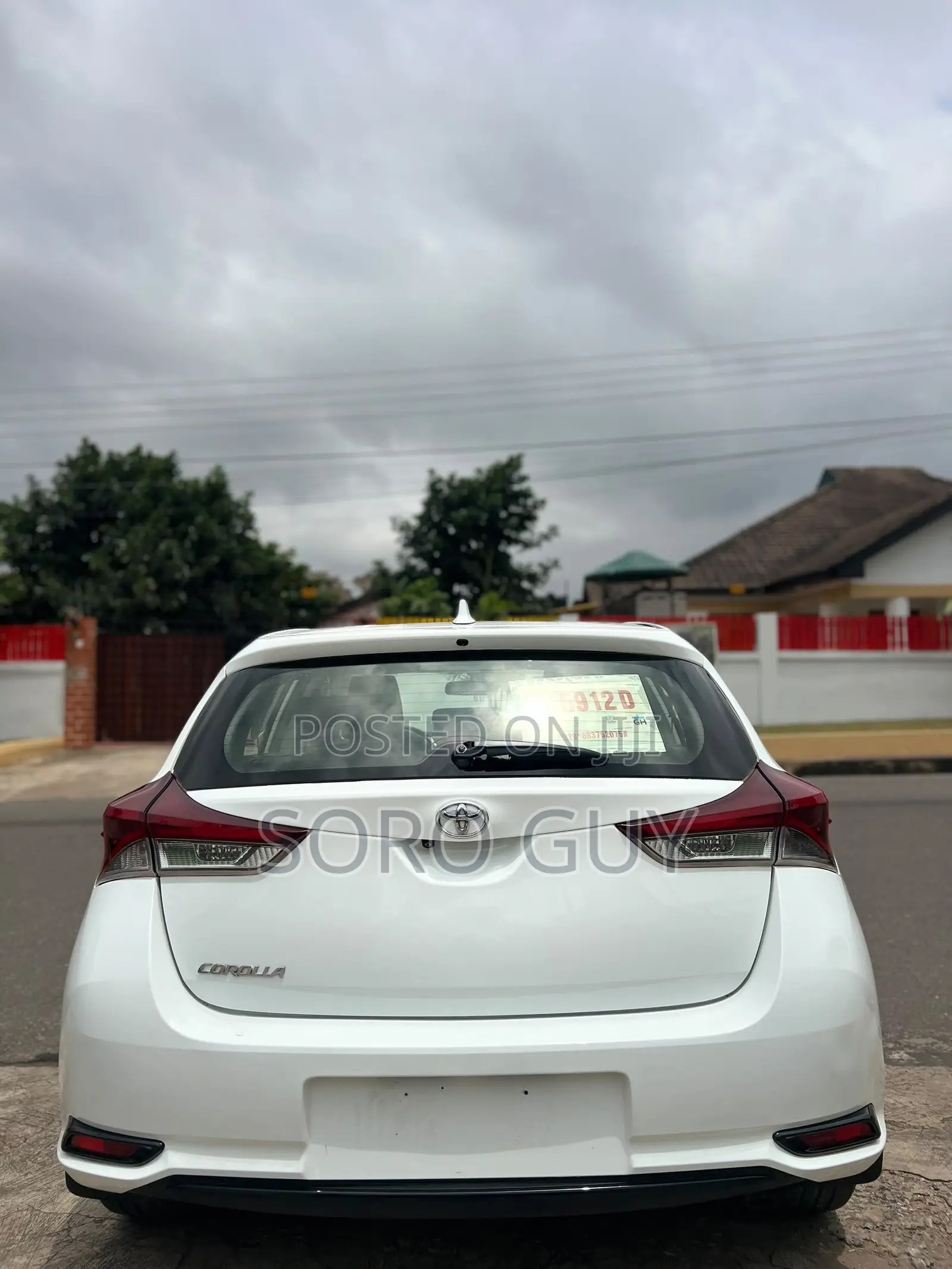 Toyota Corolla 2019 White