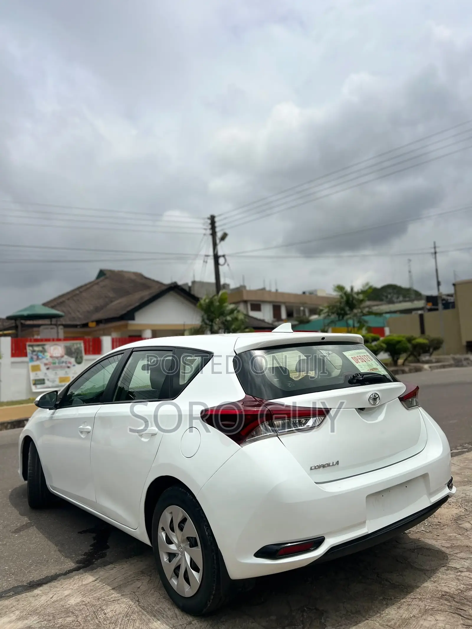 Toyota Corolla 2019 White