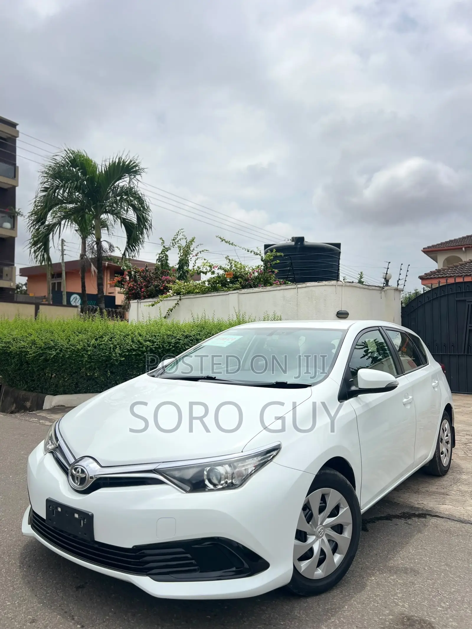 Toyota Corolla 2019 White