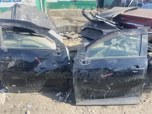 2024 Yaris Doors