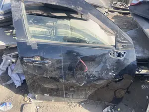 2024 Yaris Doors