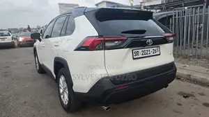 Toyota RAV4 2020 White