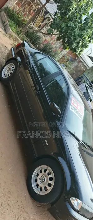 BMW 5 Series 528i 2000 Black