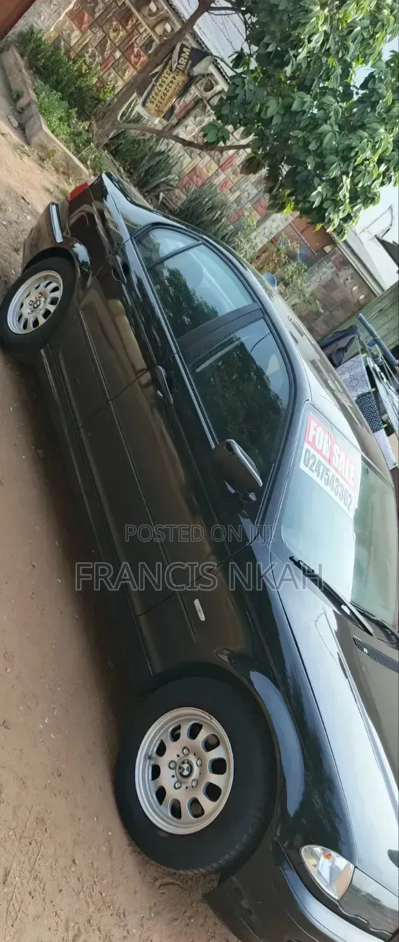BMW 5 Series 528i 2000 Black