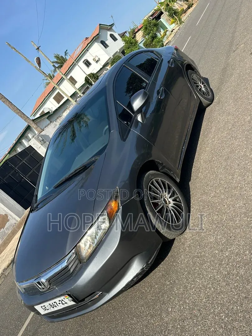 Honda Civic Coupe LX 2013 Gray