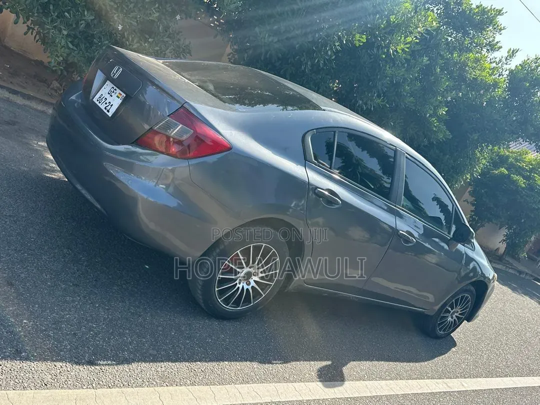 Honda Civic Coupe LX 2013 Gray