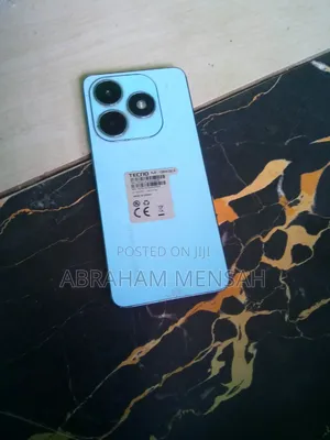 Tecno Spark 20 256 GB Blue
