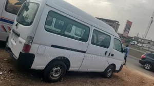 Nissan Caravan (Urvan) 2010 White