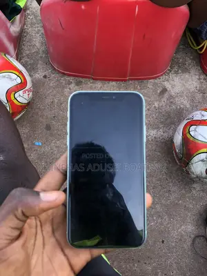 Apple iPhone 11 64 GB Blue