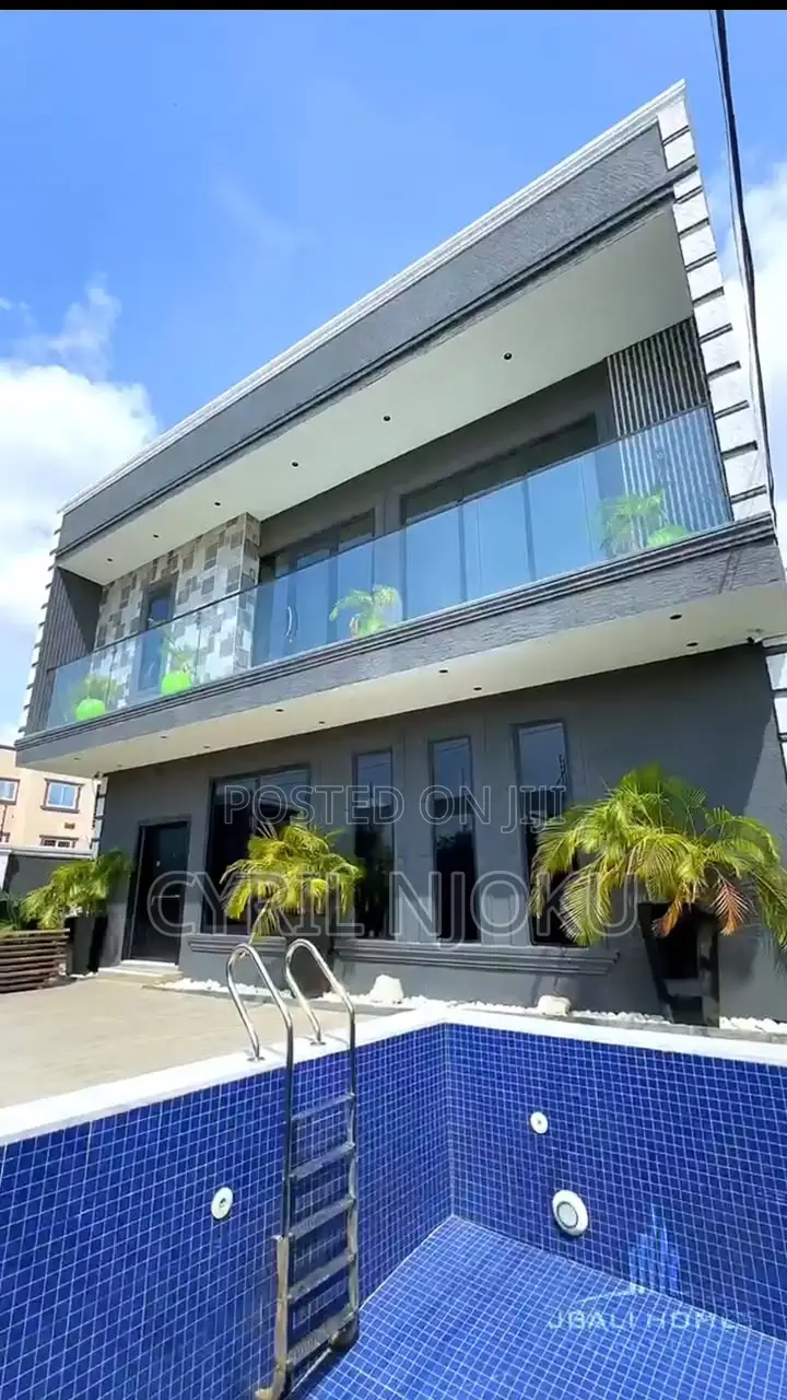 Furnished 4bdrm Duplex in Post Office Area for sale
