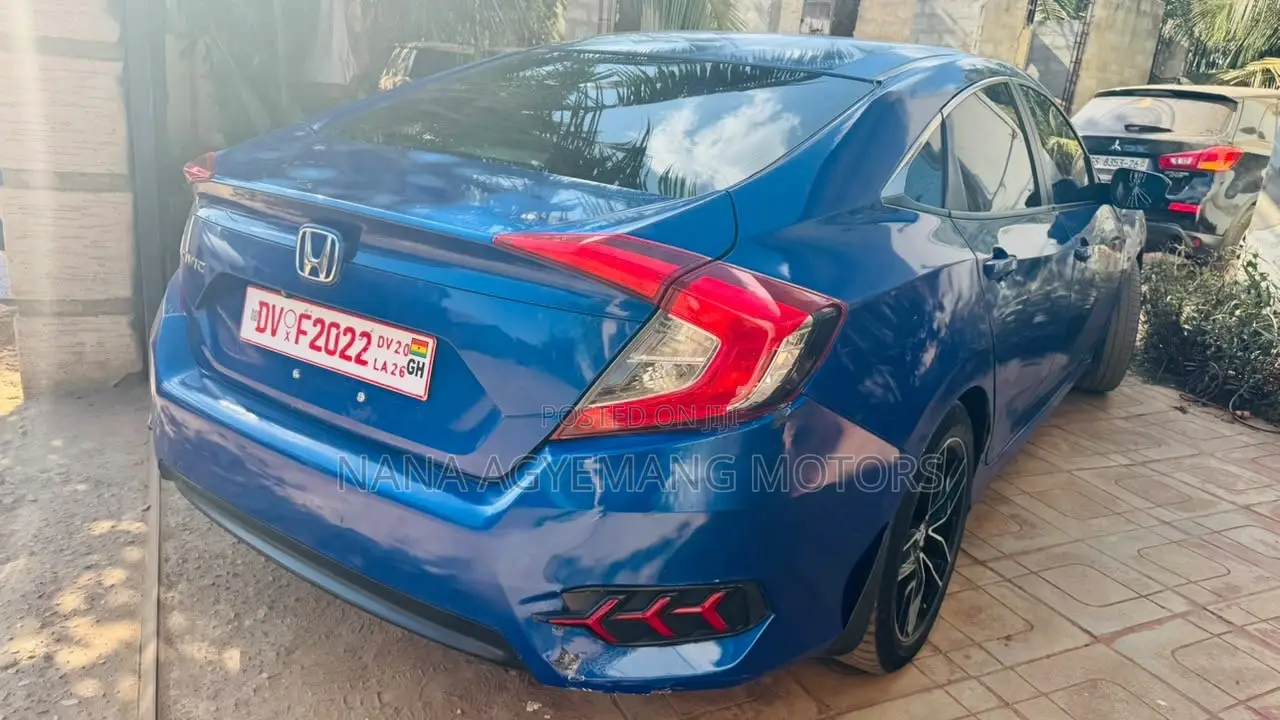 Honda Civic EX 4dr Sedan (2.0L 4cyl) 2017 Blue