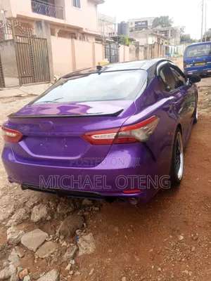 Toyota Camry L (2.5L 4cyl 8A) 2019 Purple