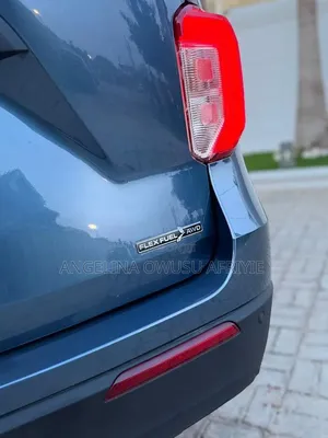 Ford Explorer XLT 4x4 2020 Blue