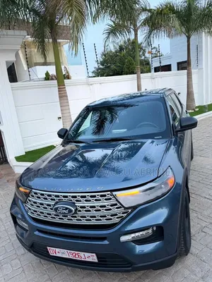 Ford Explorer XLT 4x4 2020 Blue