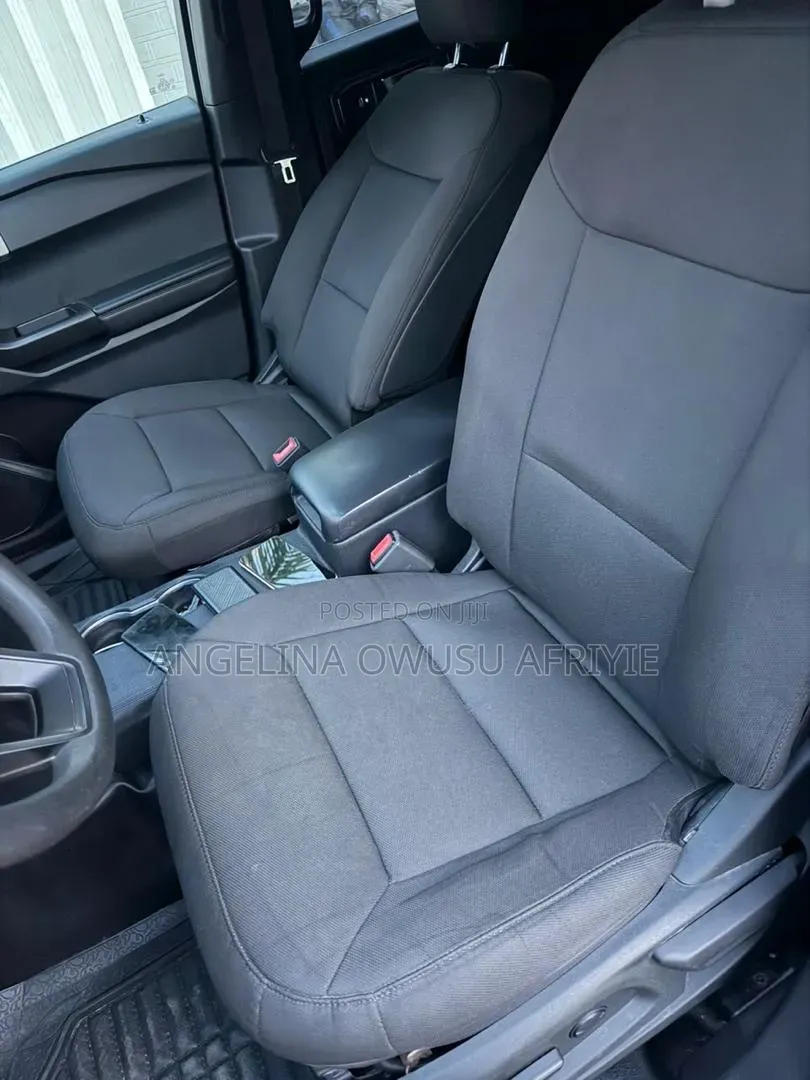 Ford Explorer XLT 4x4 2020 Blue