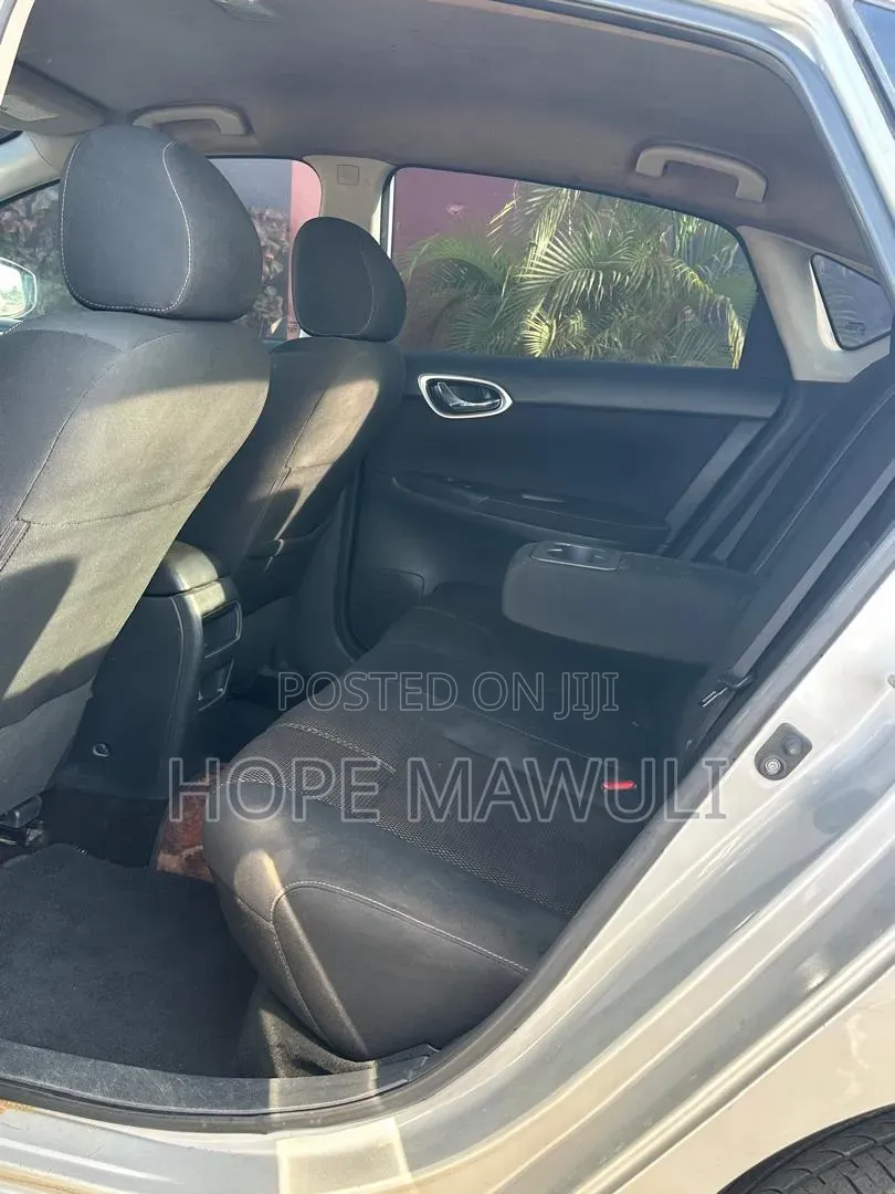 Nissan Sentra S 4dr Sedan (1.8L 4cyl CVT) 2014 Silver