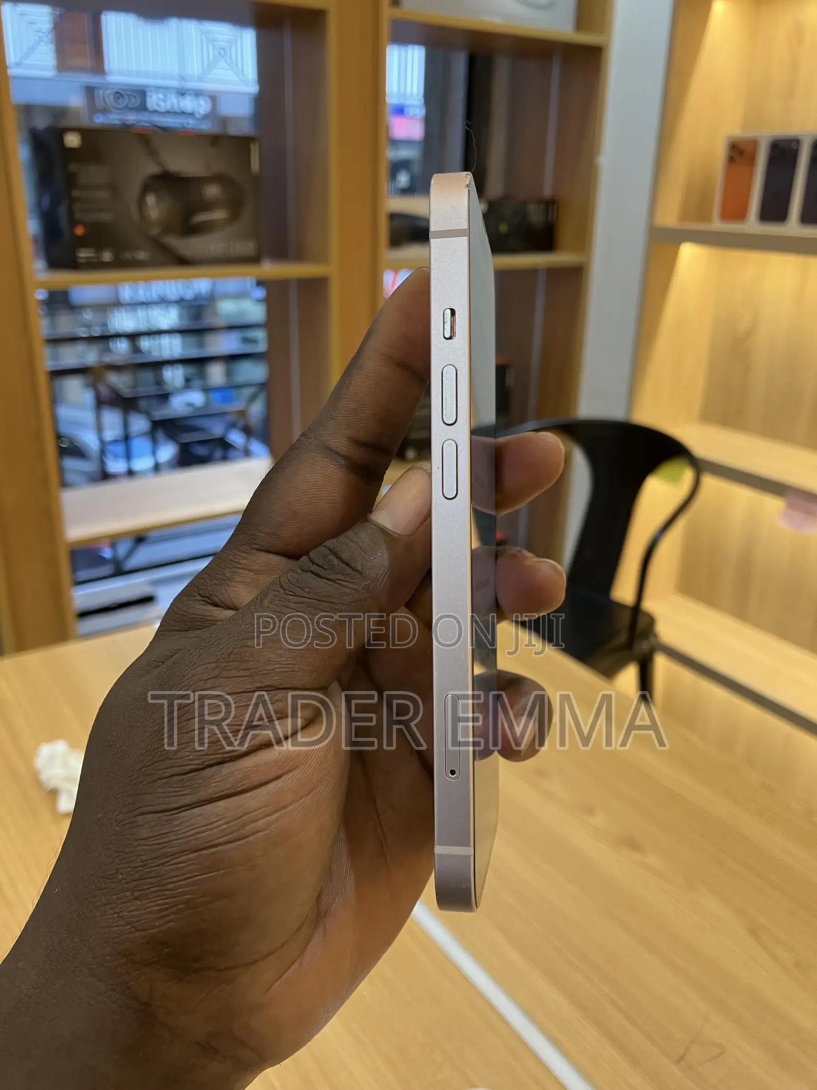 Apple iPhone 13 128 GB Pink