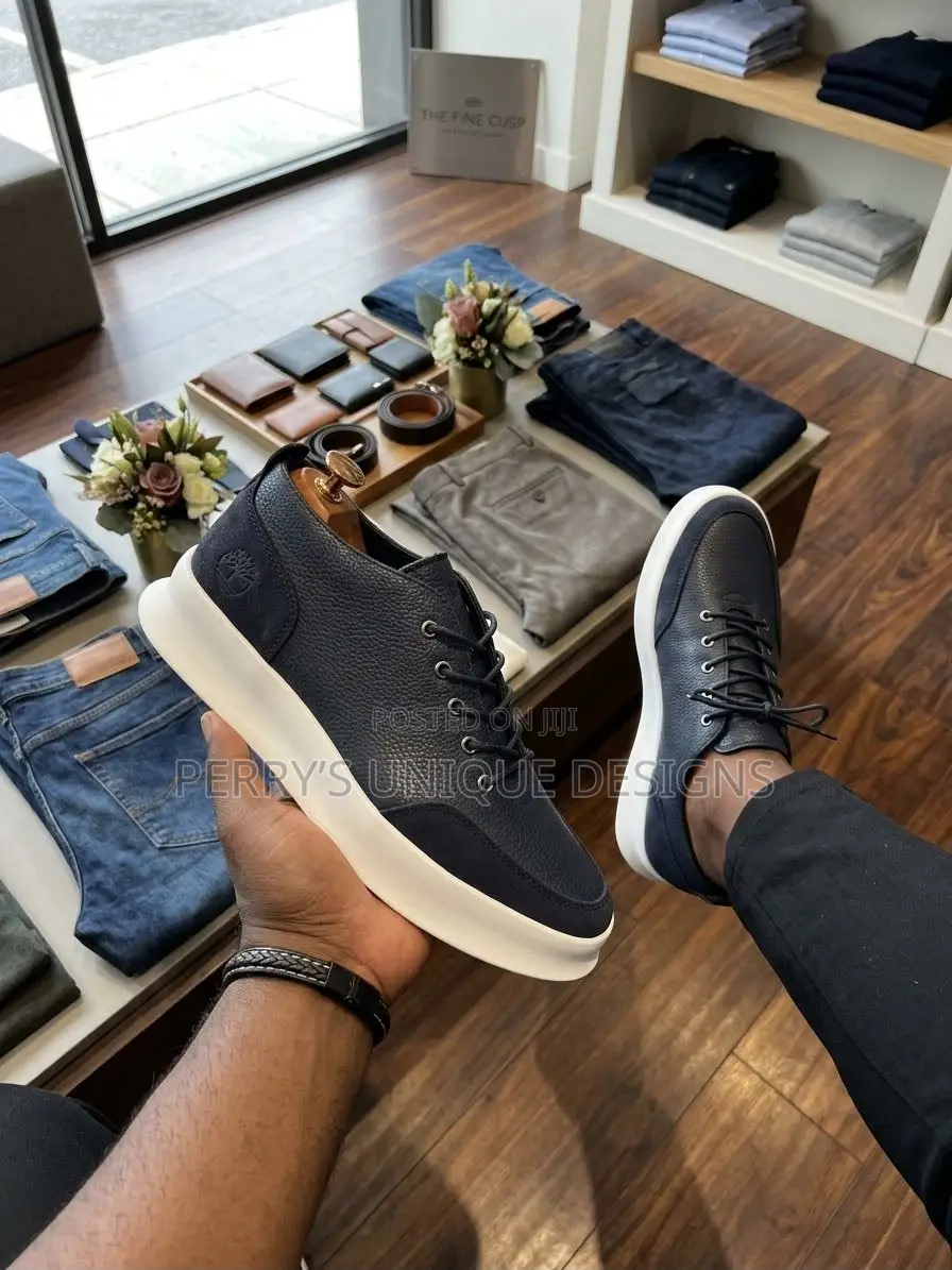 Premium Timberland Smart Casual Men's Sneakers – Navy Blue & White