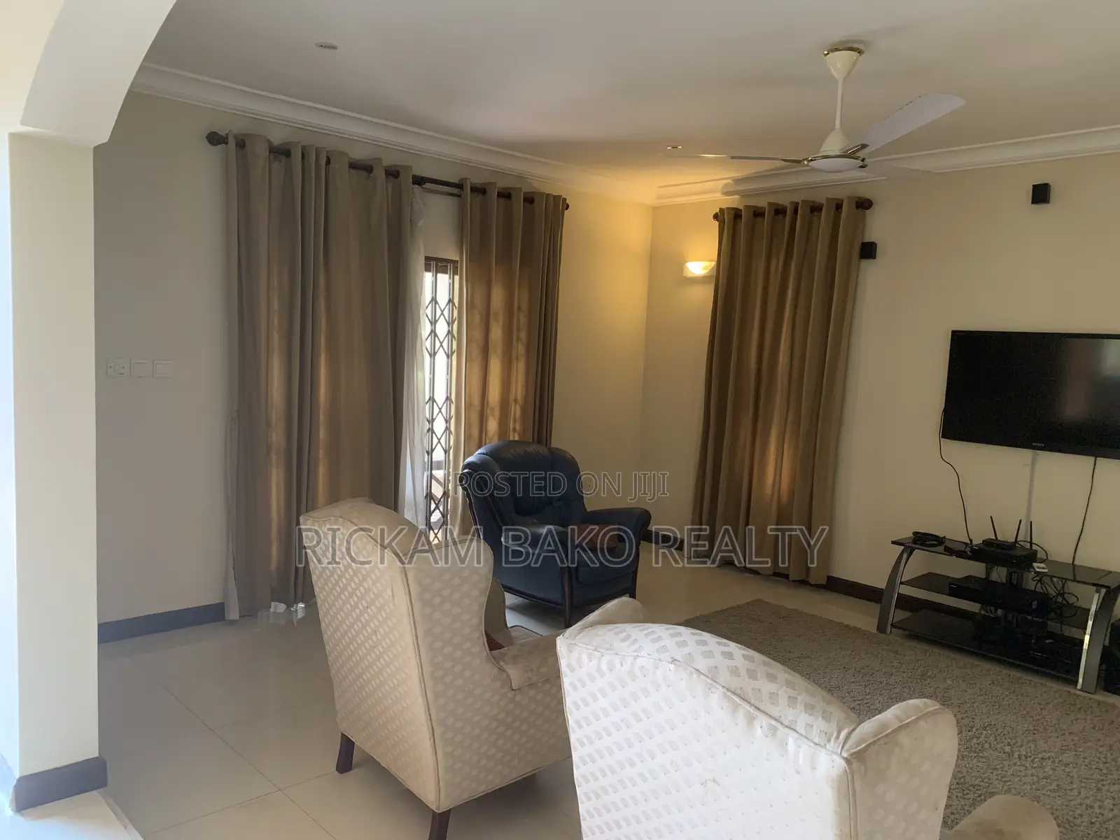 Furnished 4bdrm House in Buena Vista, Sakumono for rent