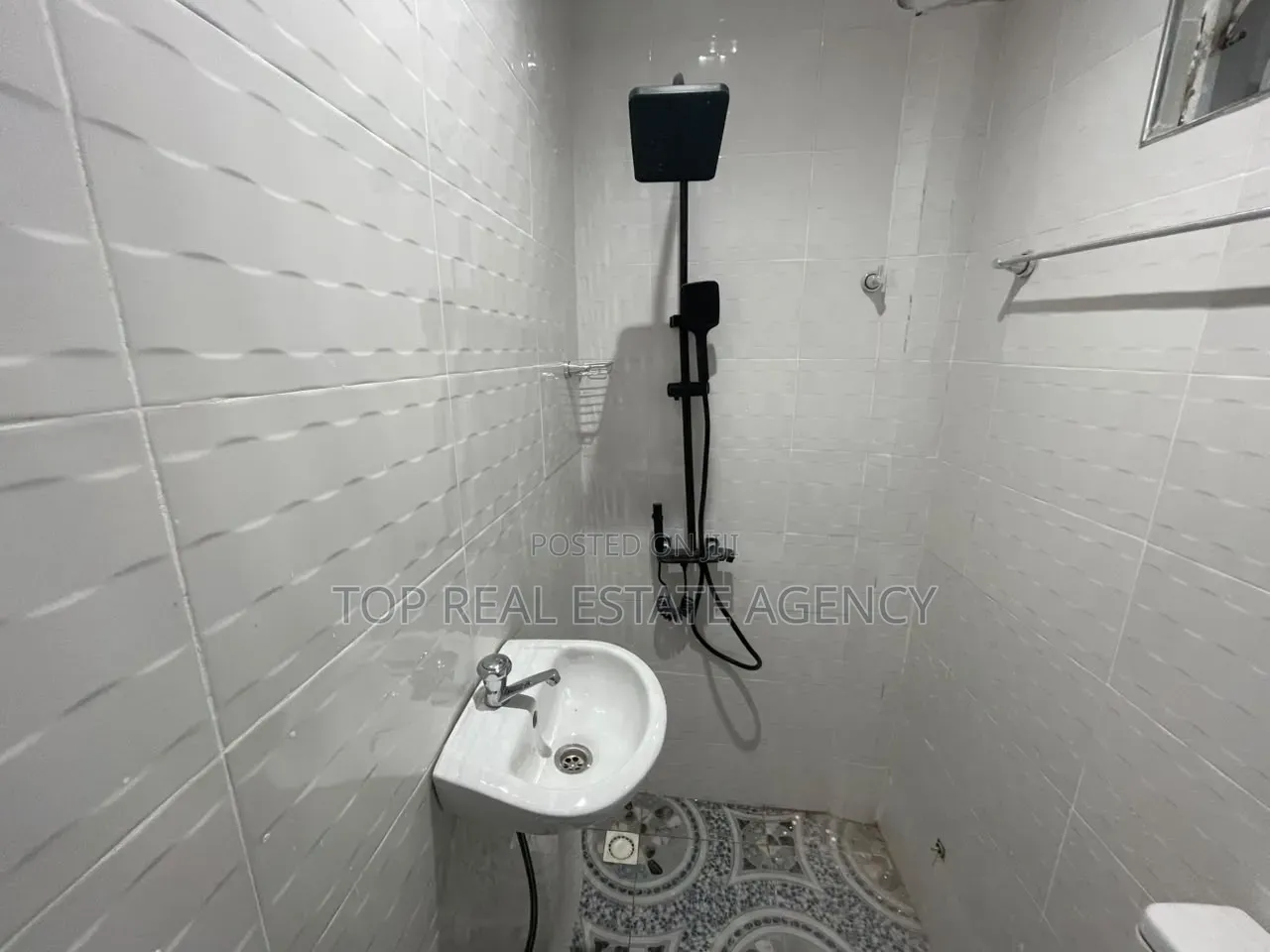 1bdrm Apartment in Awoshie Anyaa Deep, Baah Yard for rent