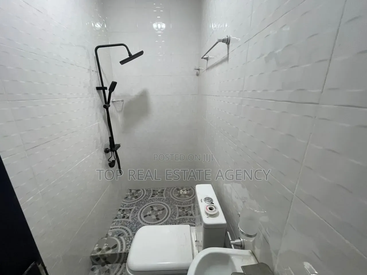 1bdrm Apartment in Awoshie Anyaa Deep, Baah Yard for rent