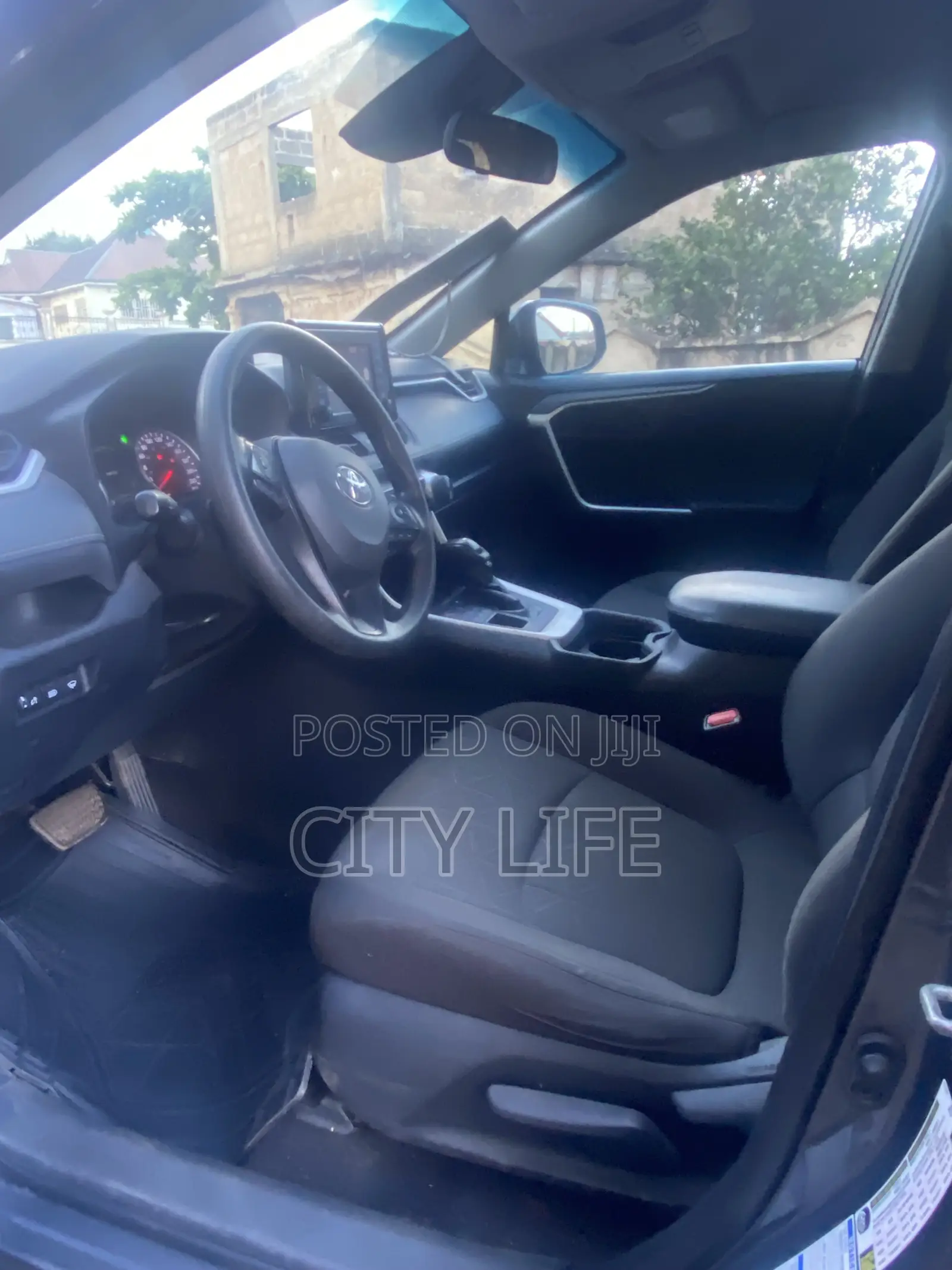 Toyota RAV4 LE 2022 Gray