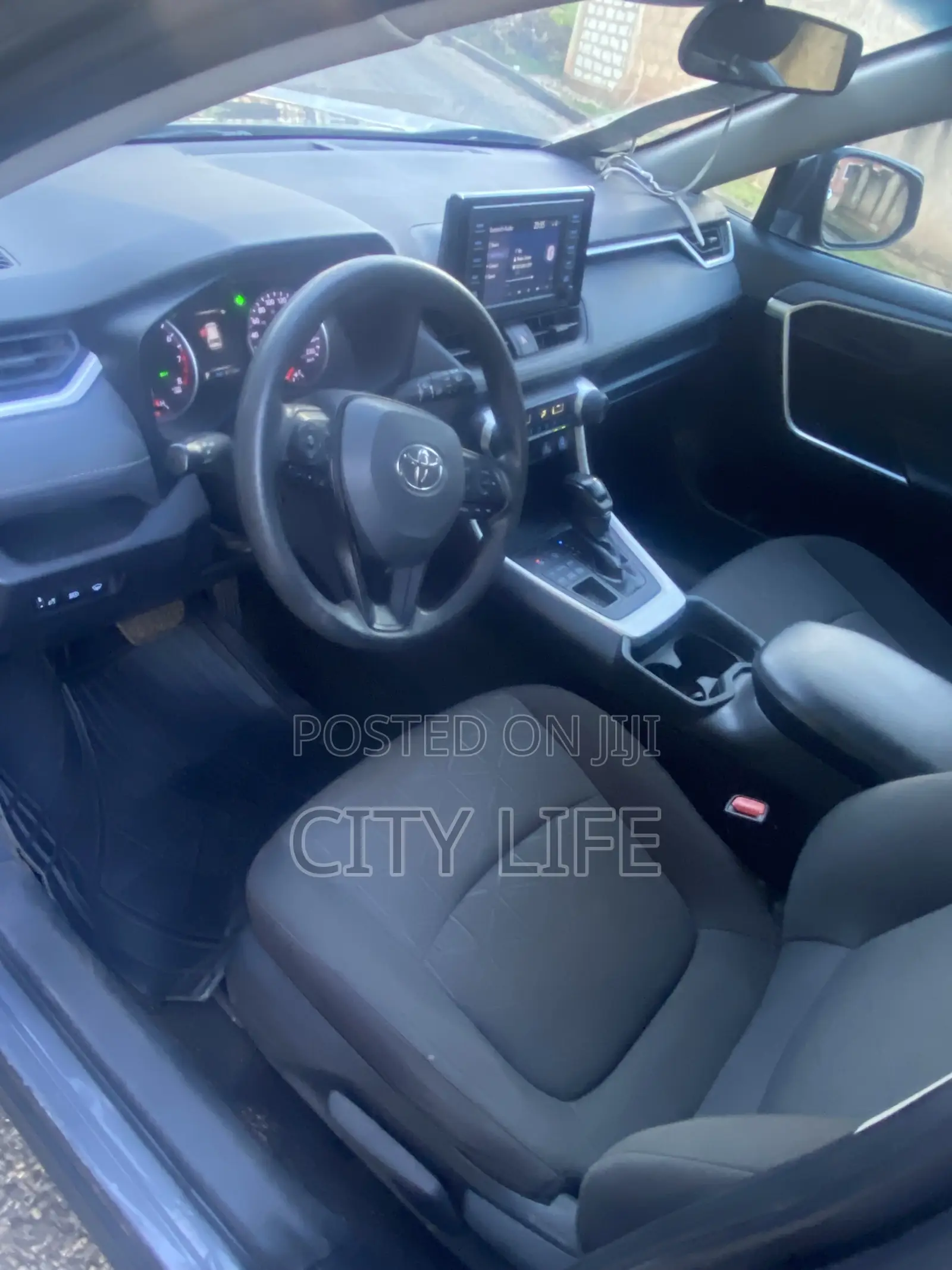 Toyota RAV4 LE 2022 Gray