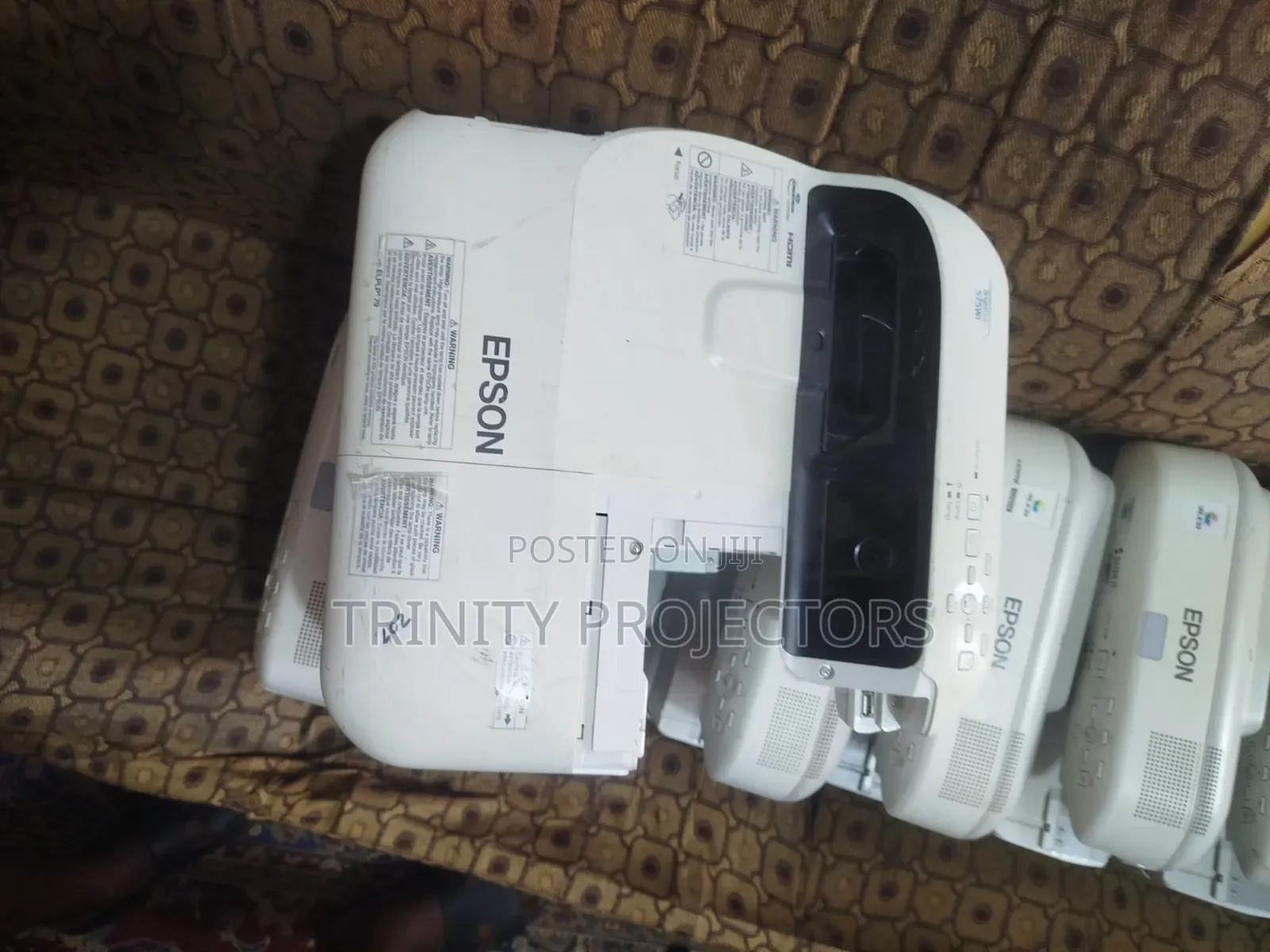 Epson PowerLite 580 Is an Ultra-Short-Throw 3LCD Classroom Project