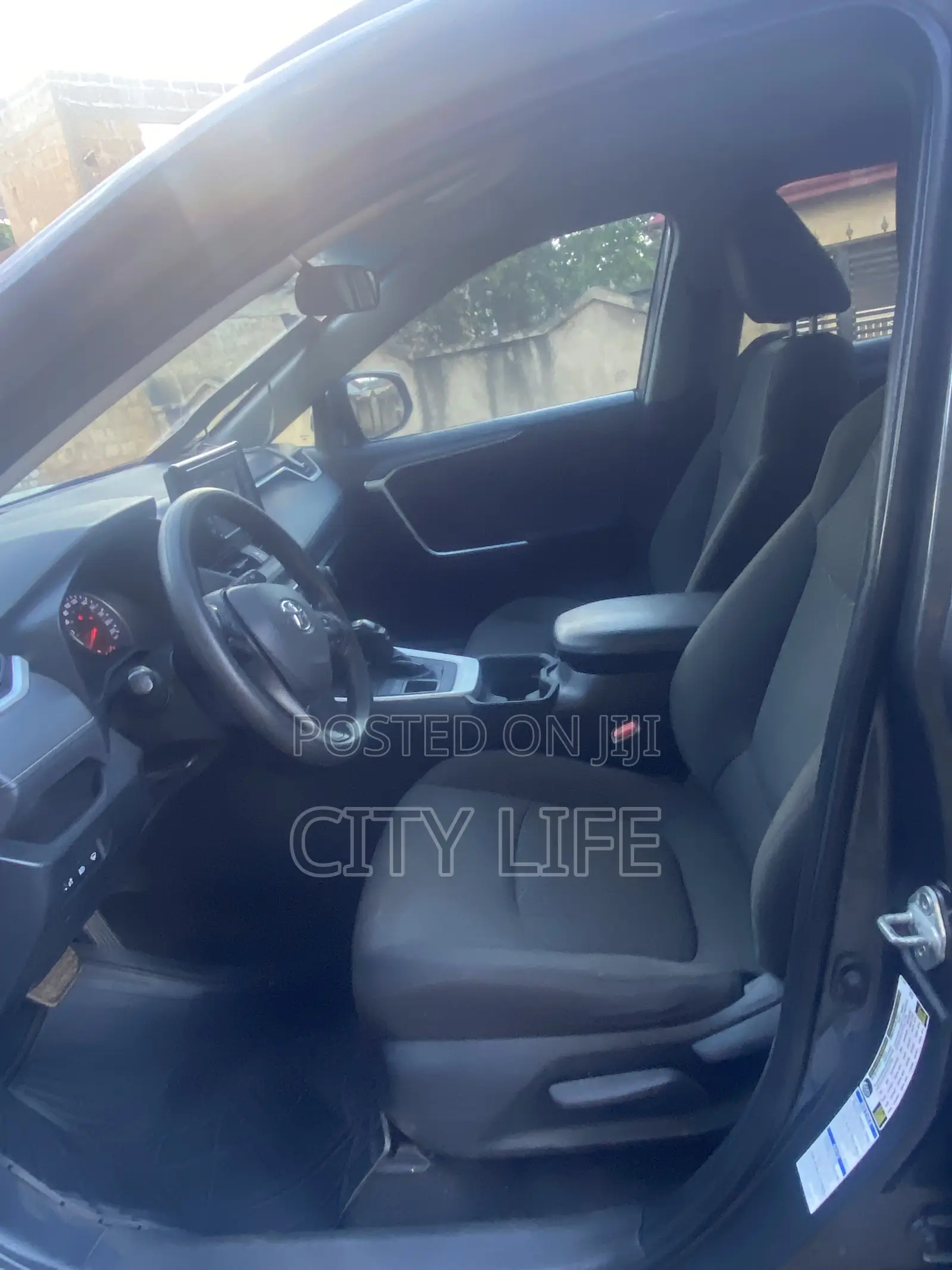 Toyota RAV4 LE 2022 Gray