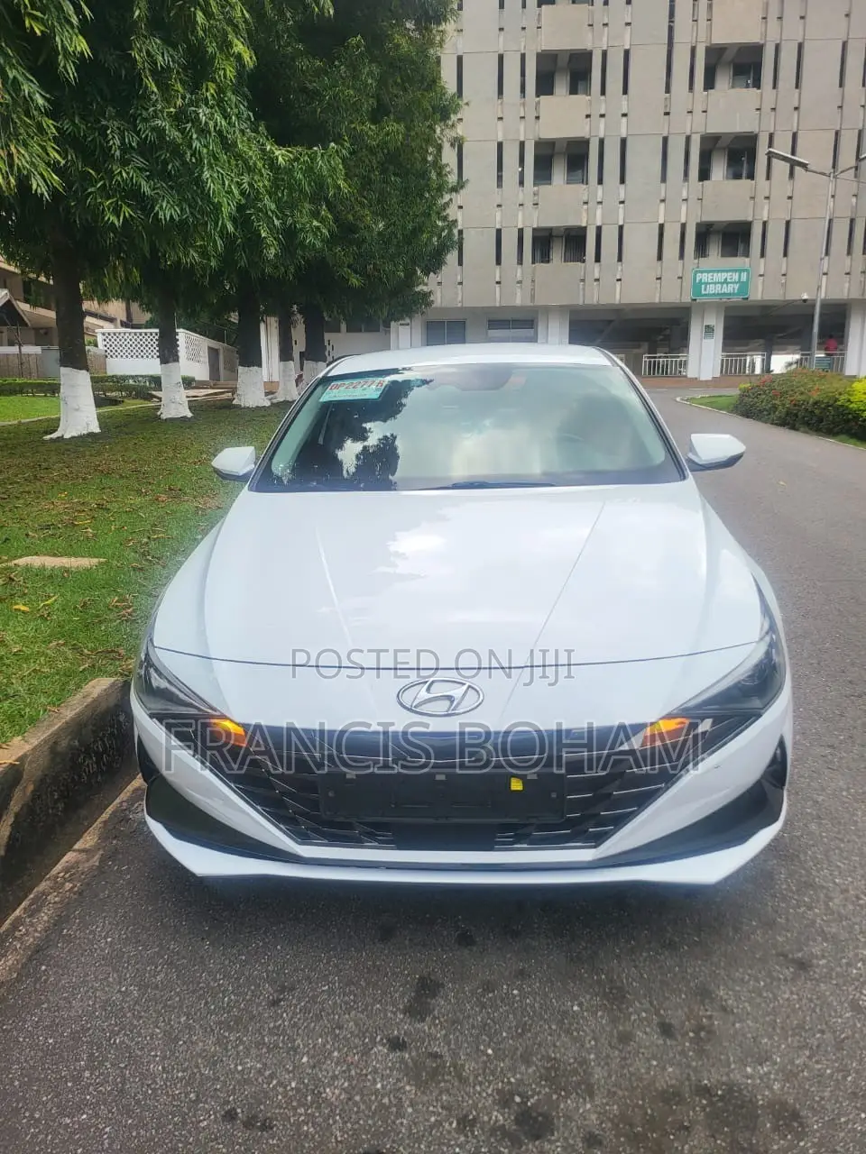 Hyundai Elantra Limited 2021 White