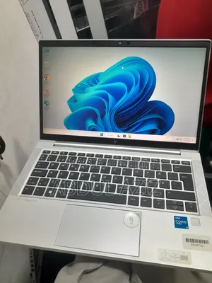 Laptop HP EliteBook 830 G8 8GB Intel Core i5 SSD 256GB