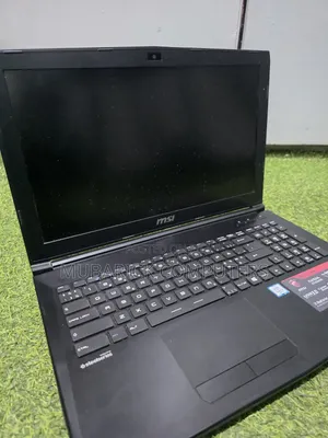 Laptop MSI MSI Sword 15 16GB Intel Core i5 HDD+SSD 1T