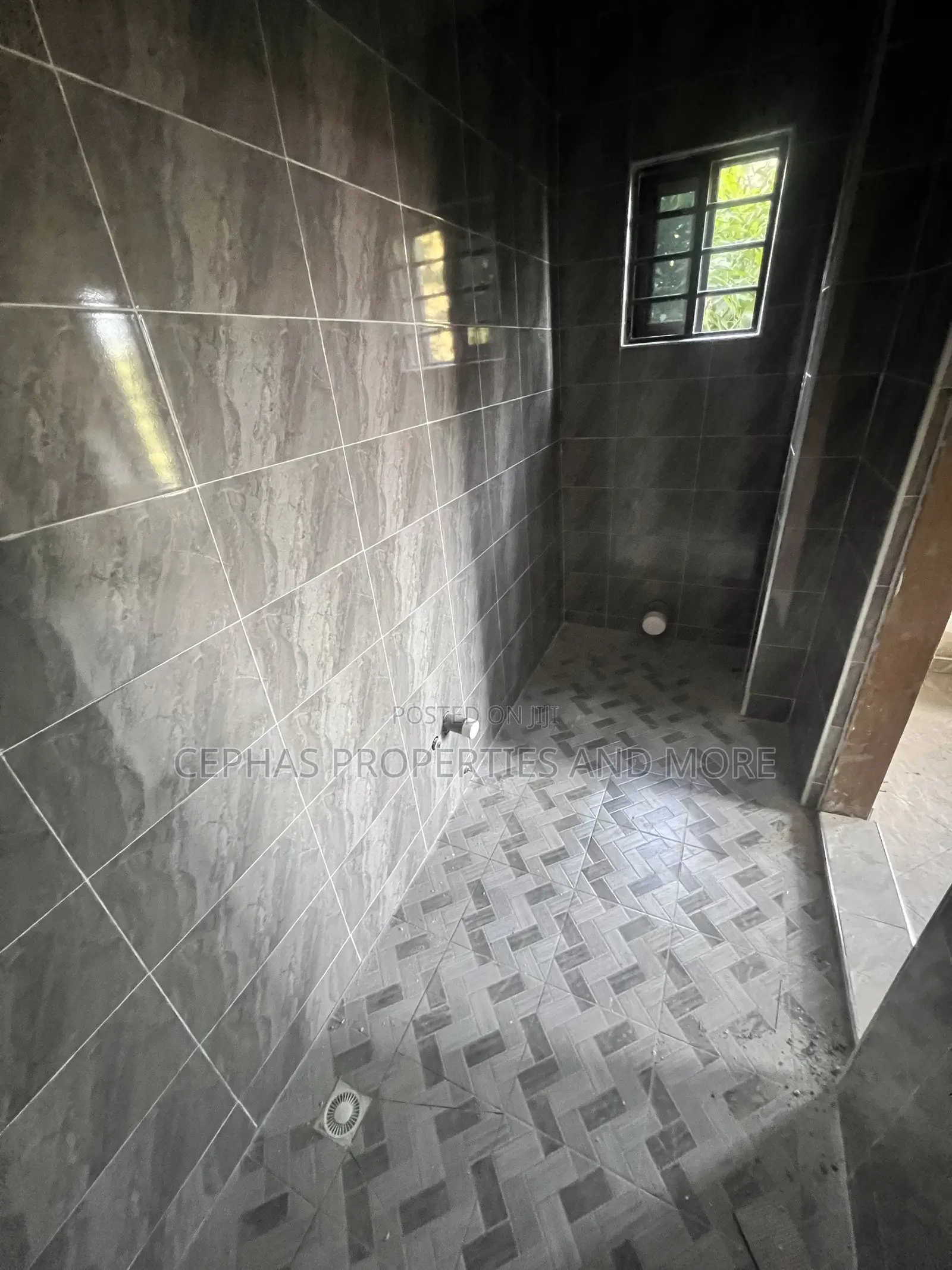 2bdrm Apartment in Kwabenya for rent