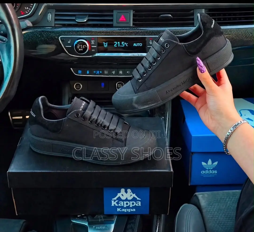 Alexander McQueen All Black