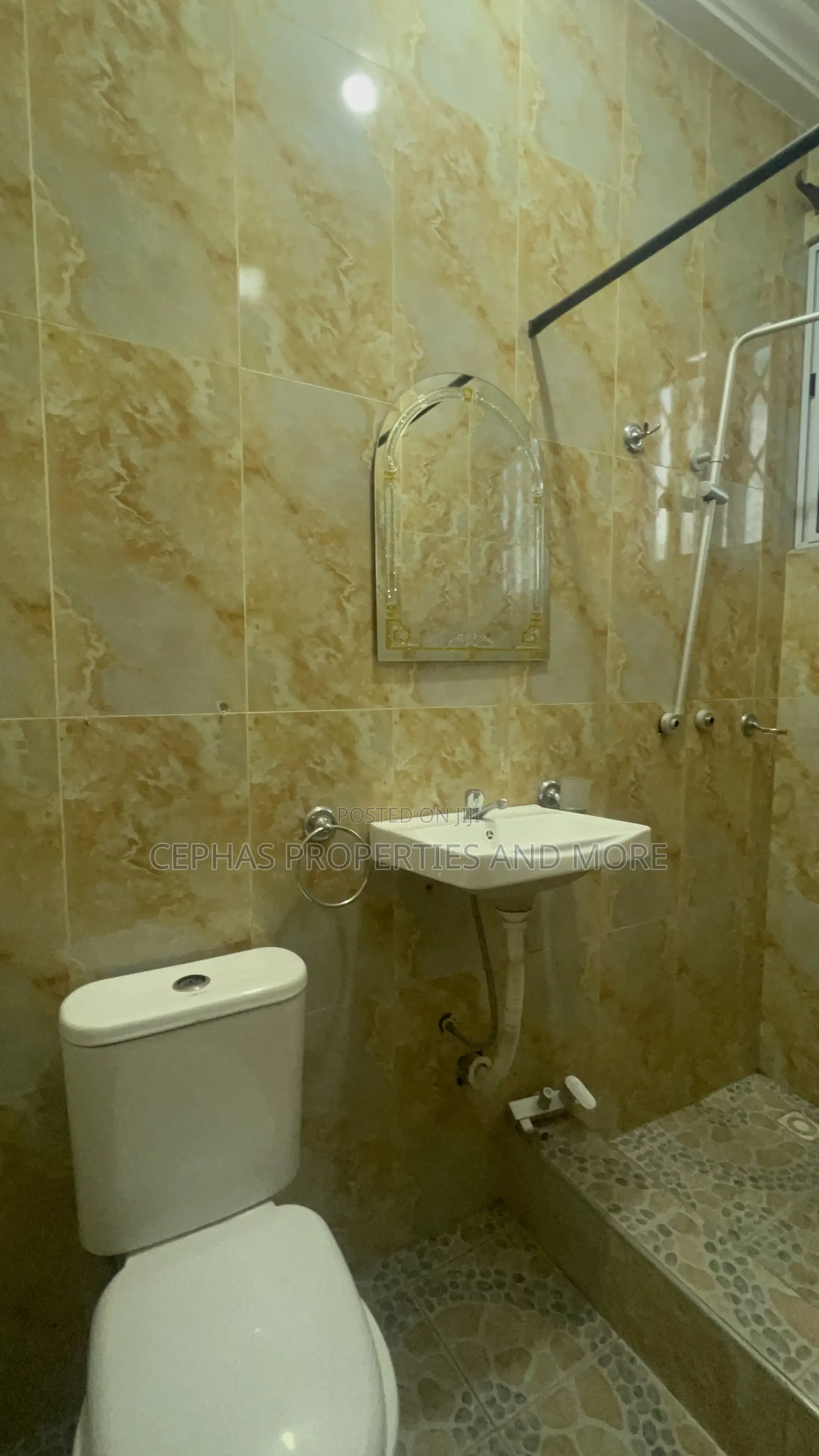 2bdrm Apartment in Ashomang Estate for rent