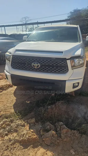 Toyota Tundra SR5 2021 White