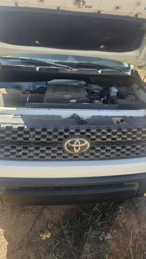 Toyota Tundra SR5 2021 White