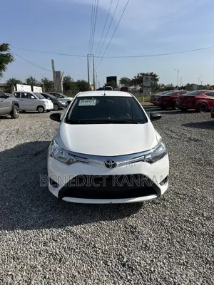 Toyota Yaris 2015 White