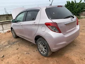 Toyota Vitz 2012
