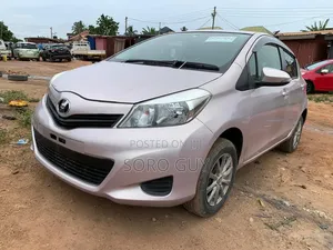 Toyota Vitz 2012