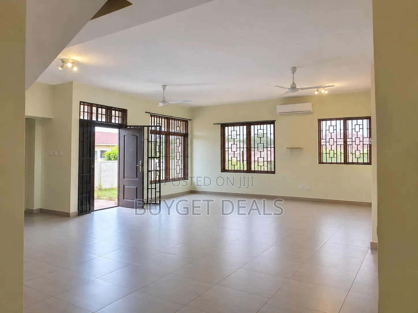 4bdrm House in Owusu Ansah for rent