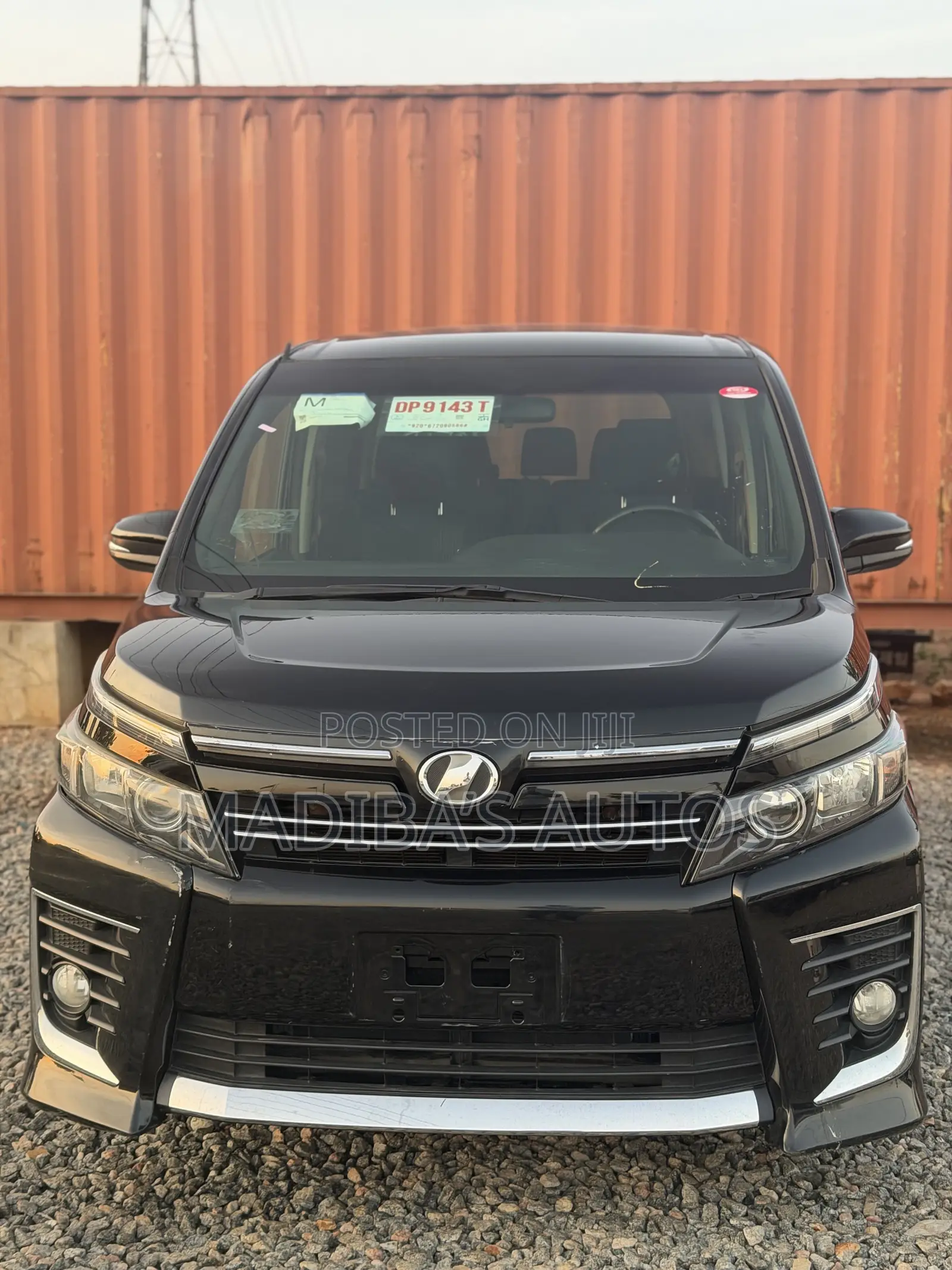 Toyota Voxy 2014 Black