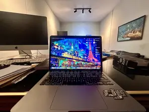Laptop Apple MacBook Pro 2020 16GB Intel Core i7 SSD 500GB