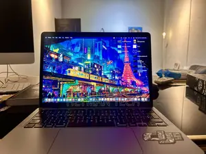 Laptop Apple MacBook Pro 2020 16GB Intel Core i7 SSD 500GB